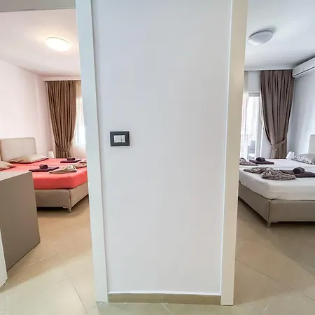 Adriatic Charm Haven E73 * Golem (Tirana)