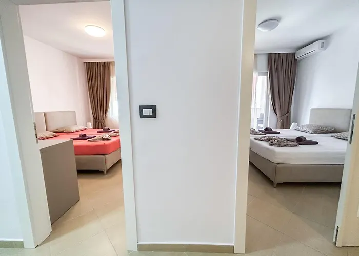 Adriatic Charm Haven E73 * Golem (Tirana)